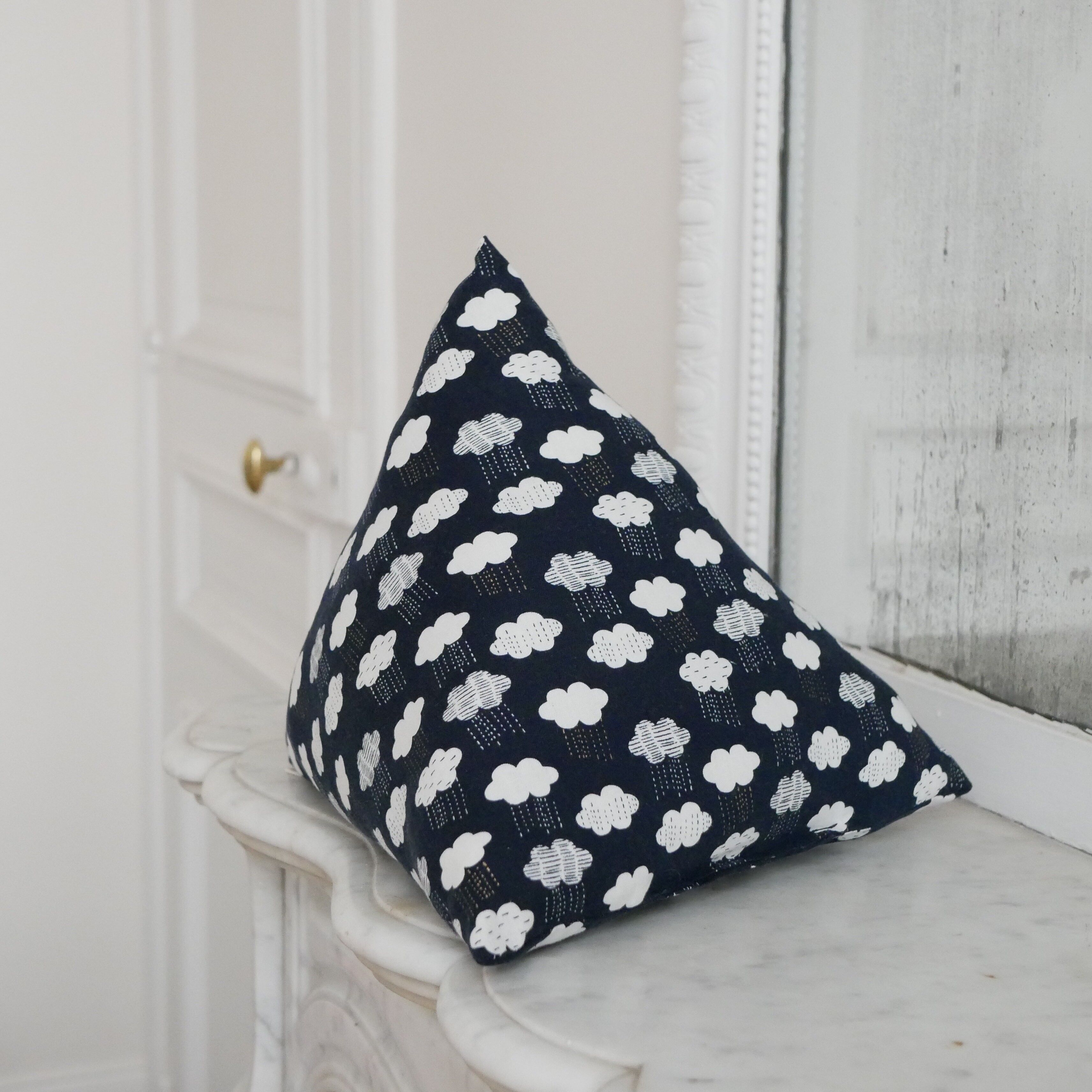 Berlingot Kinderkissen - Kopf in den Wolken