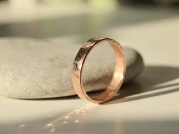 Anneau rose, bande épaisse, anneau rempli d'or rose 14K, anneau de promesse, anneau empilable, martelé minimaliste 1