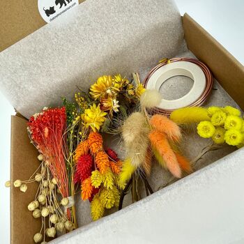 BOX DIY, Kit Couronnes et bracelets en fleurs séchées, Loisir créatif, EVJF, Rose beige 8
