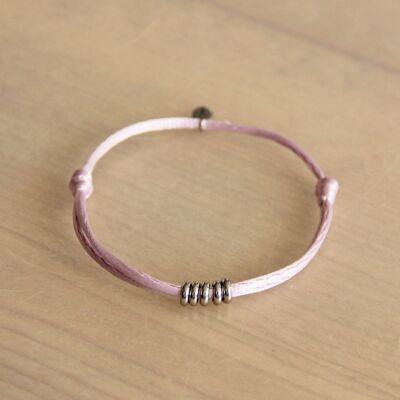 Satin bracelet with rings – lilac/silver