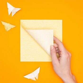 Papier origami pour décorations de Pâques modernes - papier kraft double face avec un délicat motif végétal jaune, 25 feuilles, 15cm - papier recyclé 4
