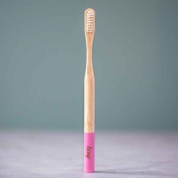 La brosse à dents en bambou &Keep - Plusieurs couleurs vives ☀️ 5