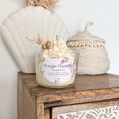 White Nougat scented chantilly candle