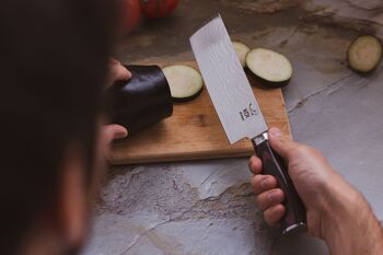 Couteau de cuisine KOI ARTISAN - Couteau de chef hachoir à fruits et légumes 7 pouces - Couteau de chef japonais traditionnel - Acier inoxydable à haute teneur en carbone - Couteaux de chef professionnels 5