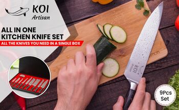 Ensemble de couteaux professionnels Koi Artisan - Coffret de couteaux de cuisine gravés au laser avec protège-doigts - Comprend des couteaux de chef, Santoku 5 et 7 pouces, Nakiri, pain, découpe et désossage, utilitaires et couteaux d'office (ensemble de 9 pièces) 9