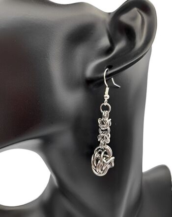 Grandes boucles d’oreilles Minerva Dangle Weave avec tissage byzantin 1