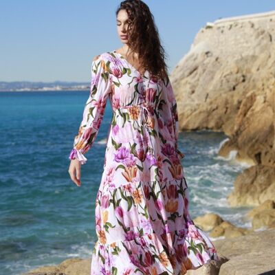Long printed dress buttoned in front, V-neck with lantern sleeves