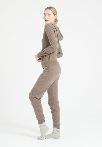 LILLY 11 Pantalon de survêtement en cachemire taupe 4