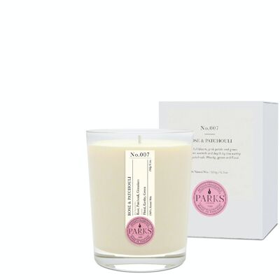 Vela aromática de rosa y pachulí: 180 g, cera 100 % natural, Coreless Cleanburn™, fabricada en el Reino Unido, fragancia mezclada a mano.