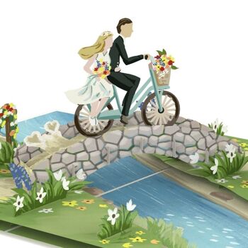 Carte pop-up Couple de mariés à vélo 1