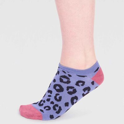 Reese Bamboo Leopard Print Trainer Socks - Periwinkle Blue