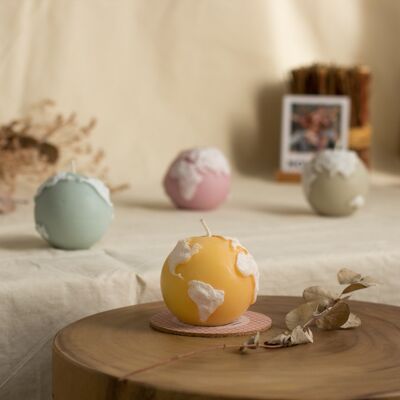 scented world candle