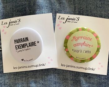 2 Badges épingles 45mm "Parrain/Marraine exemplaire jusqu'à l'Apéro, 1