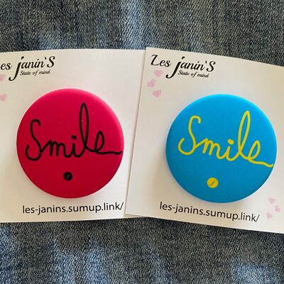 2 Badges Smile rose et bleu