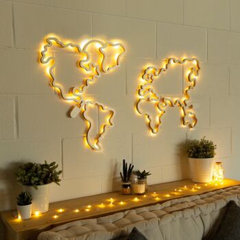 Silhouette de carte du monde en bois lumineux 6