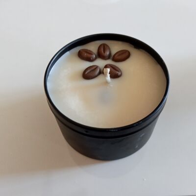Full-bodied scented candle