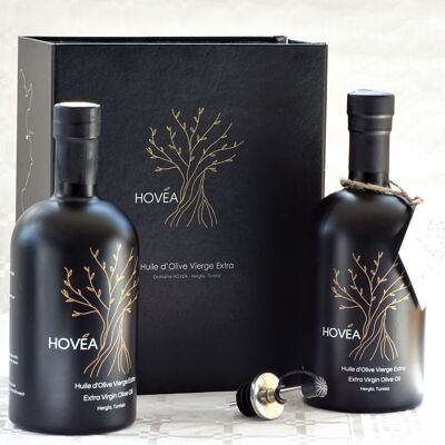 Schachtel mit zwei 500-ml-Flaschen HOVEA Natives Olivenöl Extra 1 reif fruchtig (süß) und 1 grün fruchtig (intensiv)