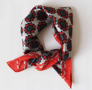 Mini Foulard en Soie Daisy Orange 3