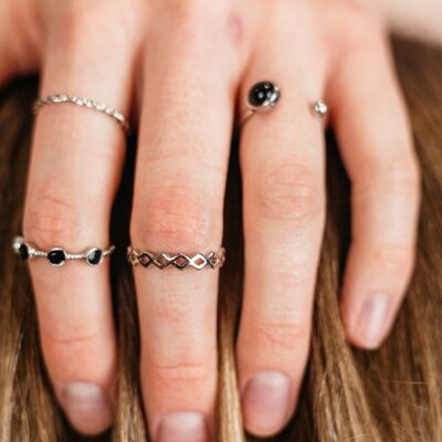 4-teiliges Silber-Schwarz-Stein-Stacking-Dinty-Open-Knuckle-Ring-Set