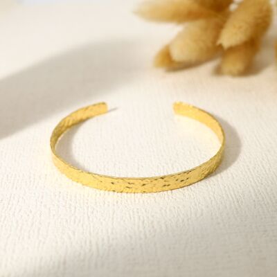 Adjustable hammered golden bangle