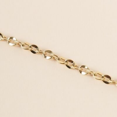 Golden bracelet with link