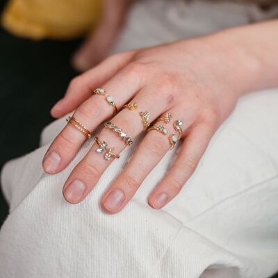 Set da 7 pezzi Set di anelli vintage bohémien metallici con zirconi tribali