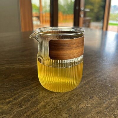 Gong Dao Bei Carafe in Glass and Wood 300 ml