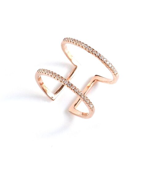 Rose gold double band crystal ring