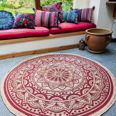 Tapis rond rouge motif MANDALA en jute avec impression en bloc