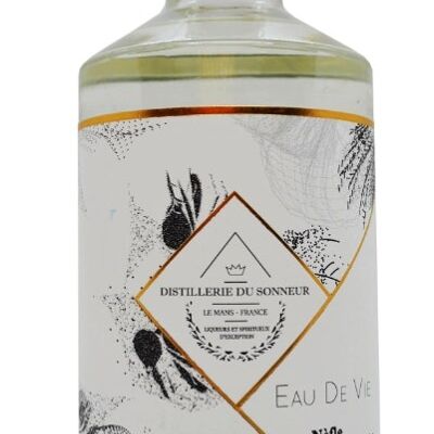 Eau-de-vie de nèfle