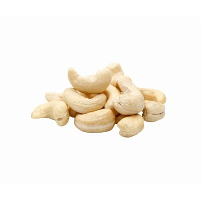Whole cashew nuts