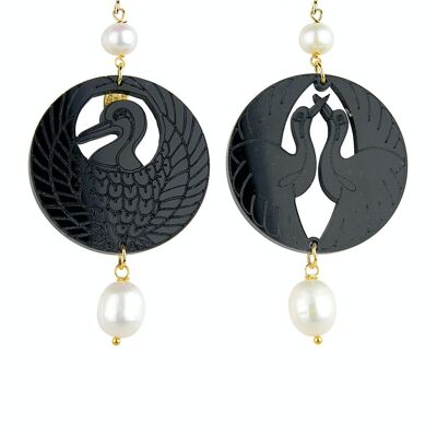 Elegant jewelry perfect for any occasion. Kamon Gru Women's Earrings Black Plexiglas and Pearl Stones Made in Italy