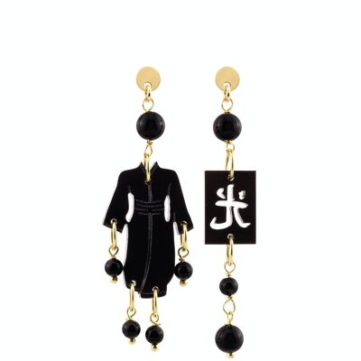 Bijoux élégants parfaits pour toutes les occasions. Boucles d'Oreilles Mini Kimono Femme Plexiglas Noir et Pierres Noires Fabriqué en Italie