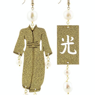 Perfect jewels to shine on your special occasions. Kimono Women's Earrings Large Silk Gold and Pearl Stones Made in Italy