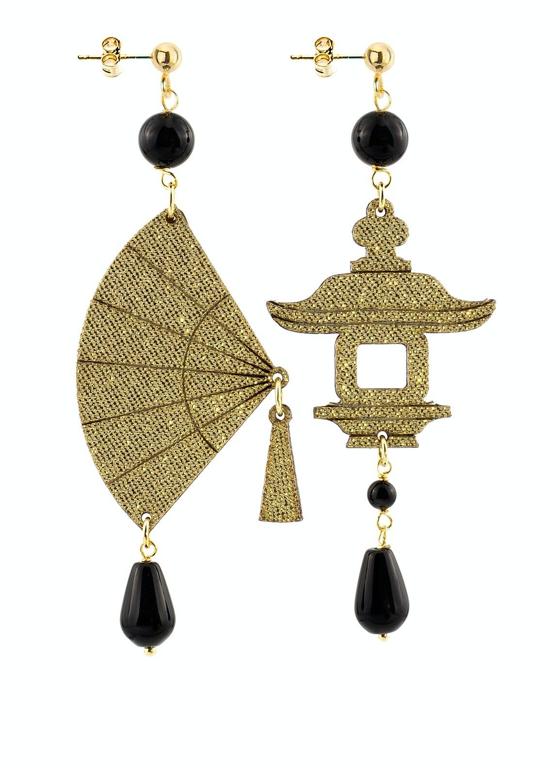 Gioielli perfetti per risplendere nelle tue occasioni speciali. Orecchini Donna Fujiyama Ventaglio Piccolo Seta Oro e Pietre Nero. Made in Italy