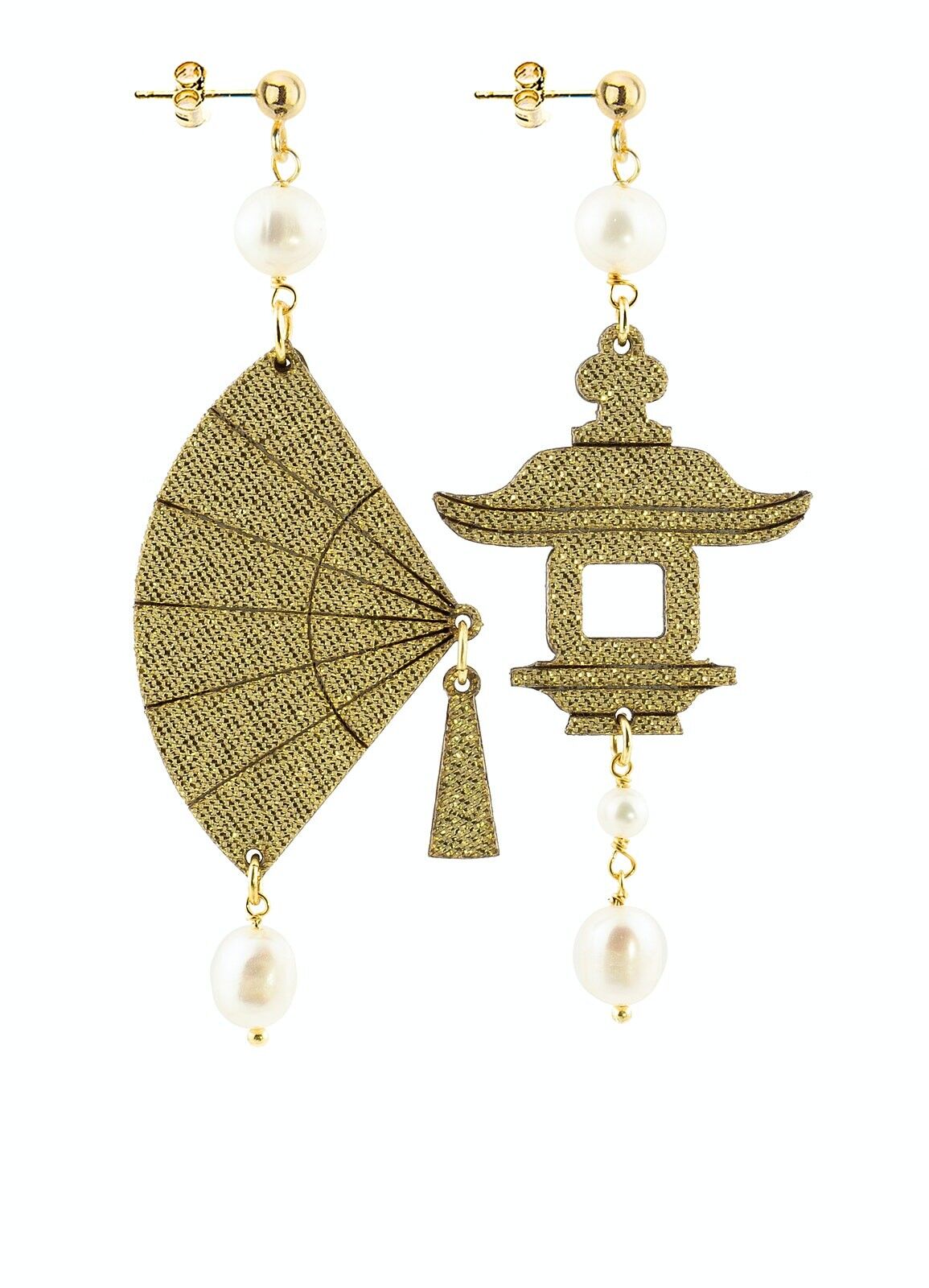 Gioielli perfetti per risplendere nelle tue occasioni speciali. Orecchini Donna Fujiyama Ventaglio Piccolo Seta Oro e Pietre Perla. Made in Italy