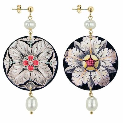 Celebre la primavera con joyas inspiradas en flores. Pendientes The Circle Classic White Rosette Mujer Made in Italy