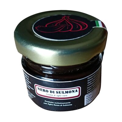 Crème d'ail noir (100%) produite avec le pré-traité Aglio Rosso di Sulmona (Italie-Abruzzes)