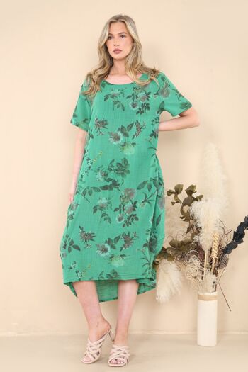 Robe fleurie en coton respirant 7