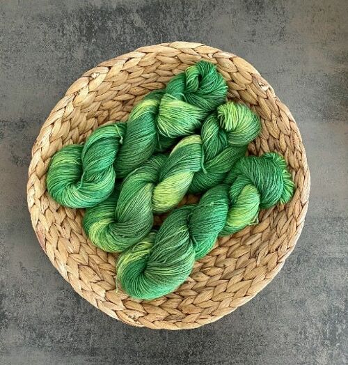 FAUNA, Handgefärbte Wolle, Handdyed Yarn, mit Säurefarben gefärbt