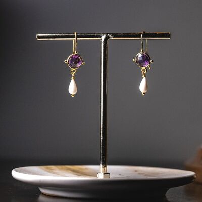 AUGUSTINE EARRINGS I Cold porcelain, amethysts, gilded with 24-carat fine gold