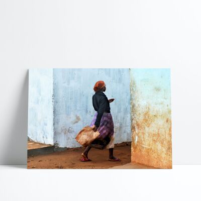 POSTER 30X40-Walk on the street - Madagascar