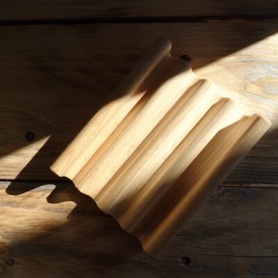 Jabonera de madera artesanal