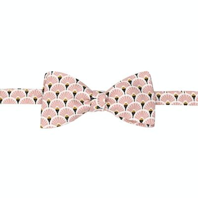 Bow tie with pink feathers
