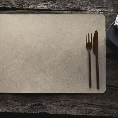 Placemat Duo made of recycled leather in different shapes