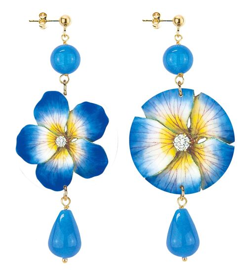 Celebra la primavera con gioielli ispirati ai fiori. Orecchini Donna The Circle Classico Fiore Azzurro Fondo Bianco. Made in Italy