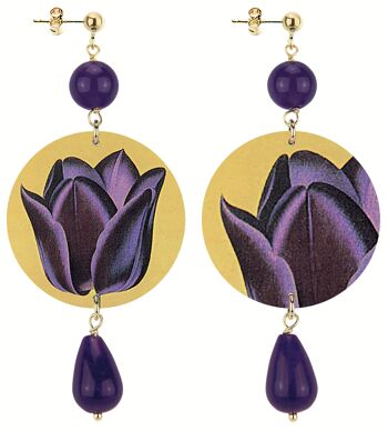 Célébrez le printemps avec des bijoux inspirés des fleurs. Boucles d'Oreilles Femme Classique Cercle Fleur Violette Fond Jaune. Fabriqué en Italie