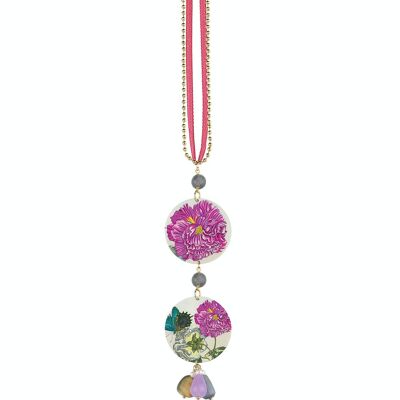 Célébrez le printemps avec des bijoux inspirés des fleurs. Le Collier Spécial Femme Cercle Classique Fleur Violette Fond Clair. Fabriqué en Italie