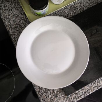 Argon Tableware Assiette plate en porcelaine à rebord classique - 300 mm 2
