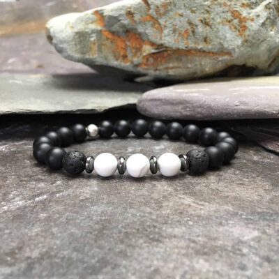 Bracelet en perles d'onyx avec howlite et pierre de lave